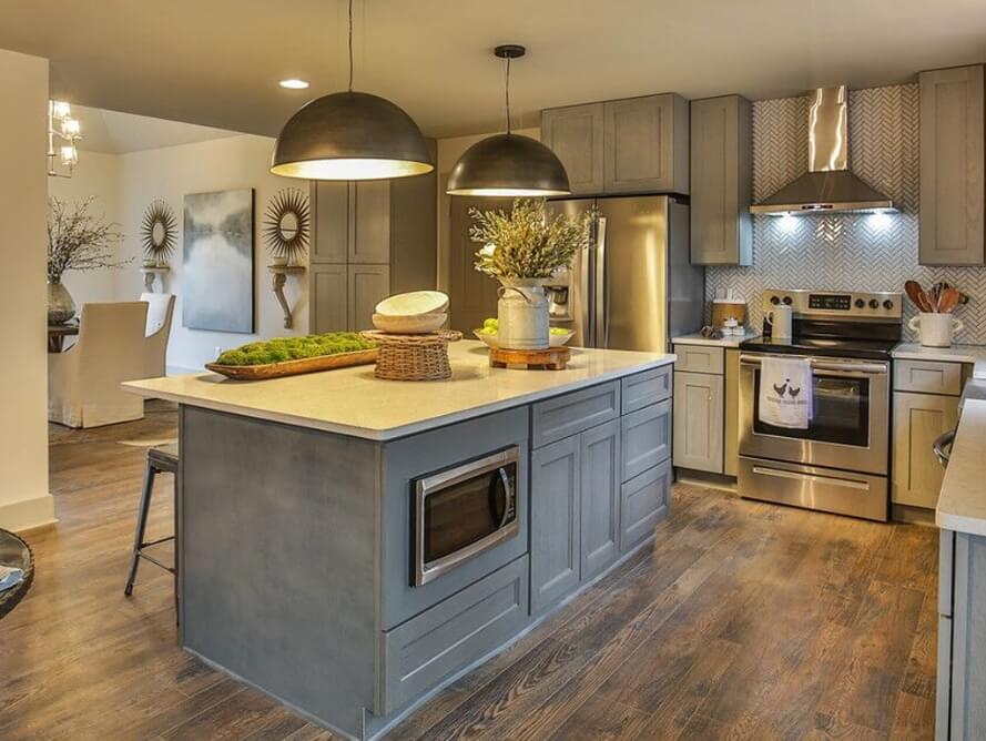 Forevermark Shaker Light Grey Cabinets