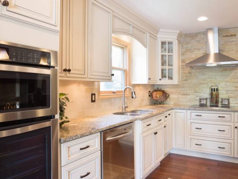 Forevermark Signature pearl Kitchen Cabinets