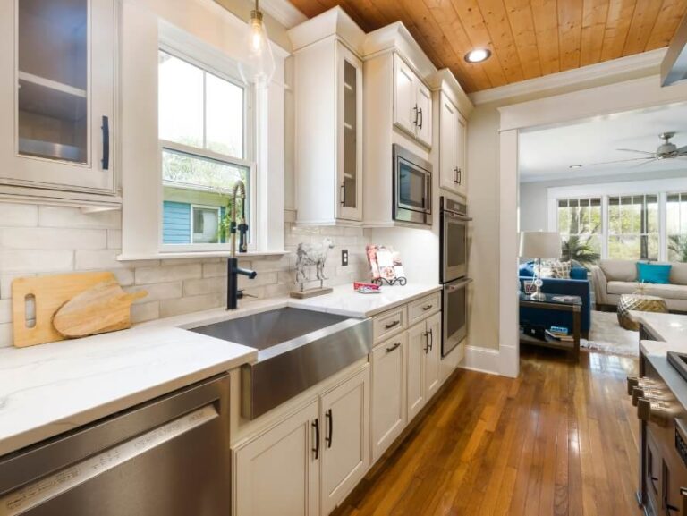 custom Crestwood kitchen cabinets
